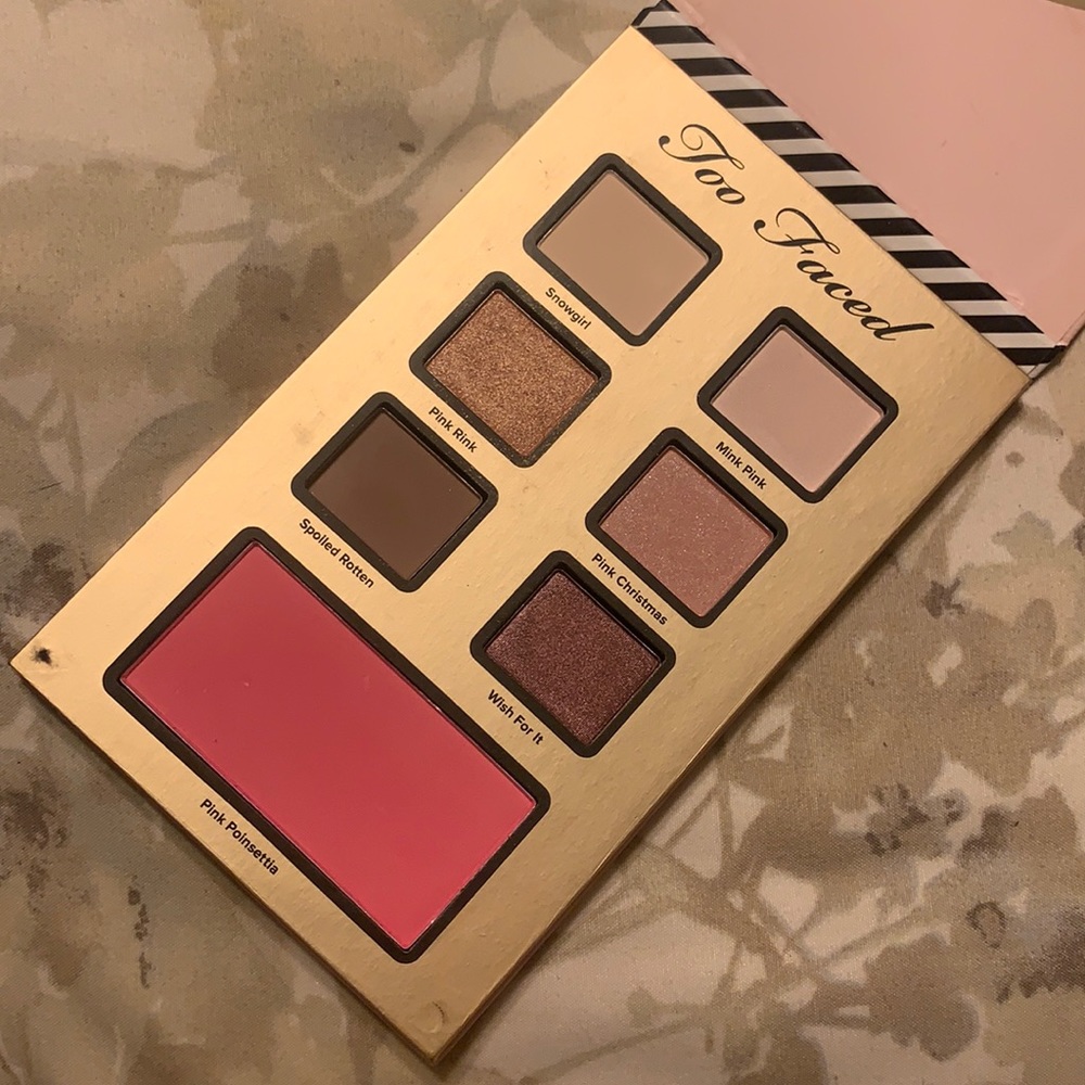 Too Faced I Believe in Pink Palette